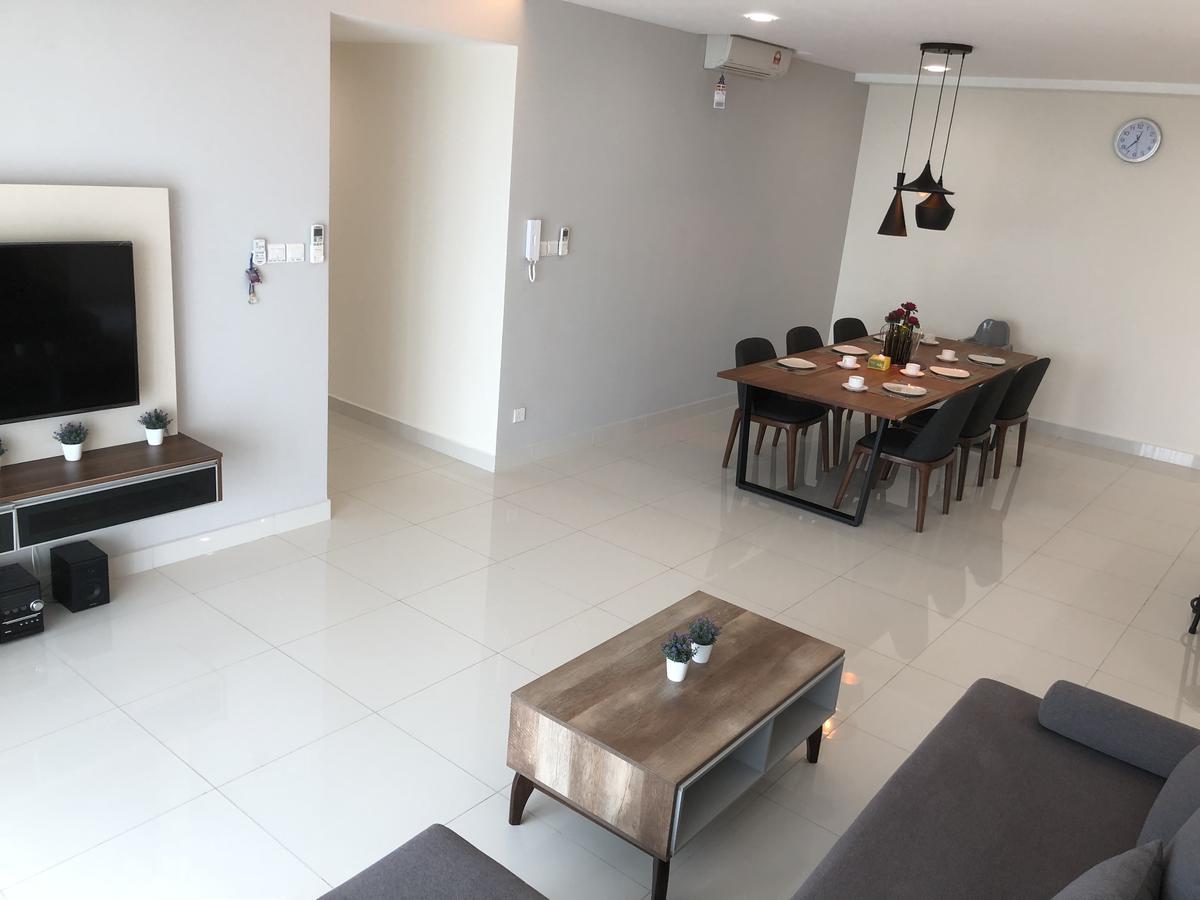 Teega Residence @ Cosy Seafront Living Nusajaya  Exteriör bild