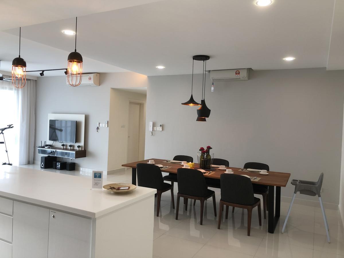 Teega Residence @ Cosy Seafront Living Nusajaya  Exteriör bild