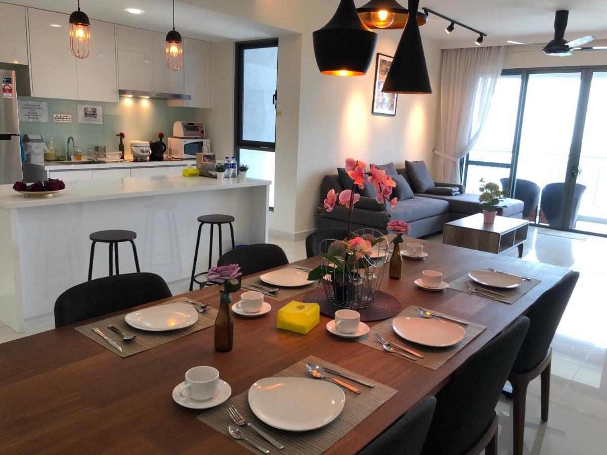 Teega Residence @ Cosy Seafront Living Nusajaya  Exteriör bild